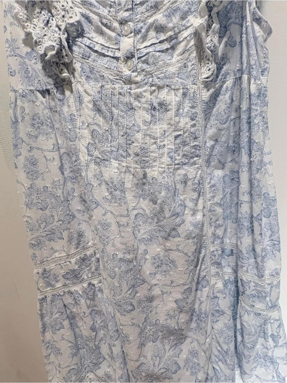 Rachel Ashwell Shabby Chic Blue & White Toile Cotton Ruffle Eyelet Nightgown L